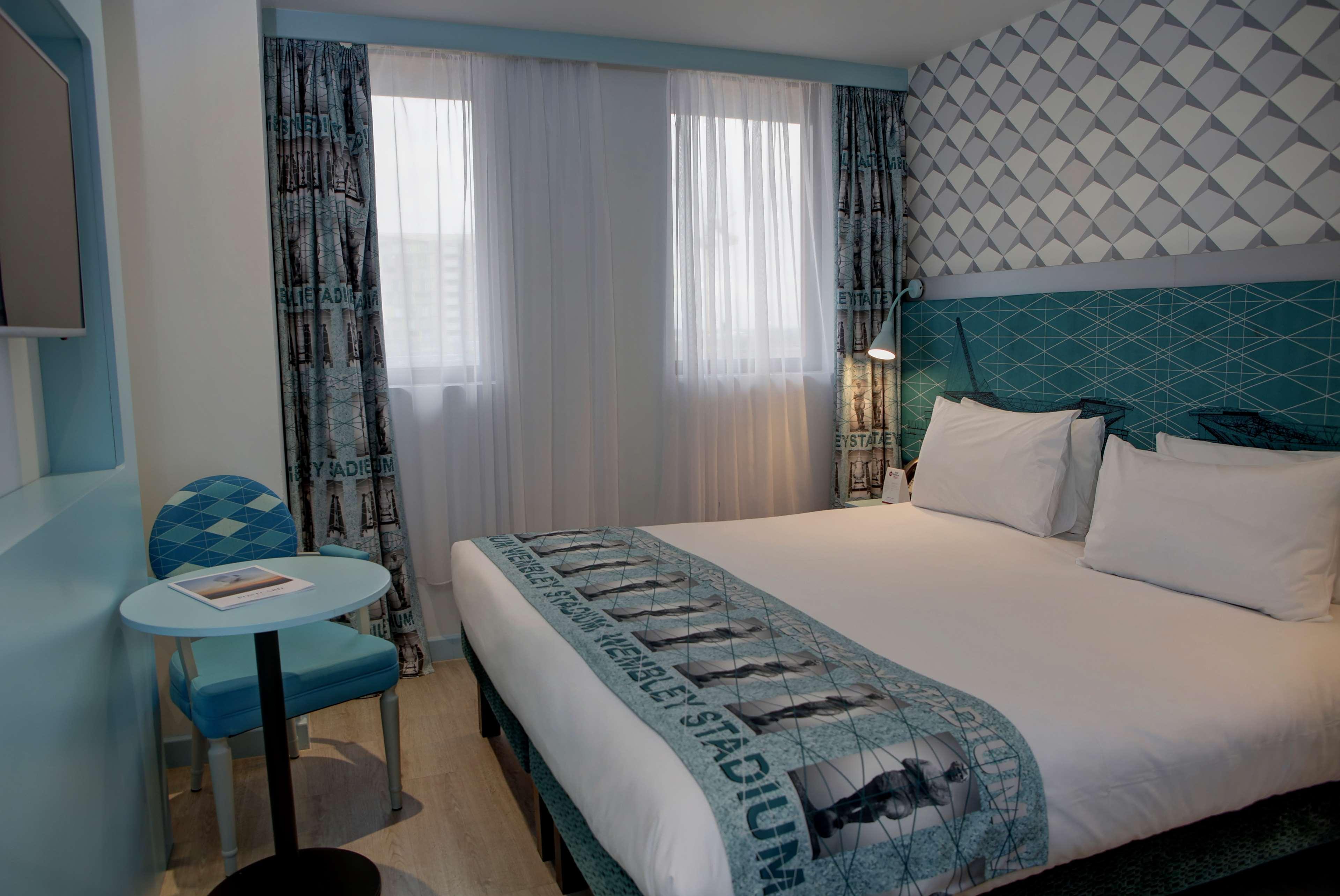 Best Western Plus Woodstock Inn & Suites Екстер'єр фото