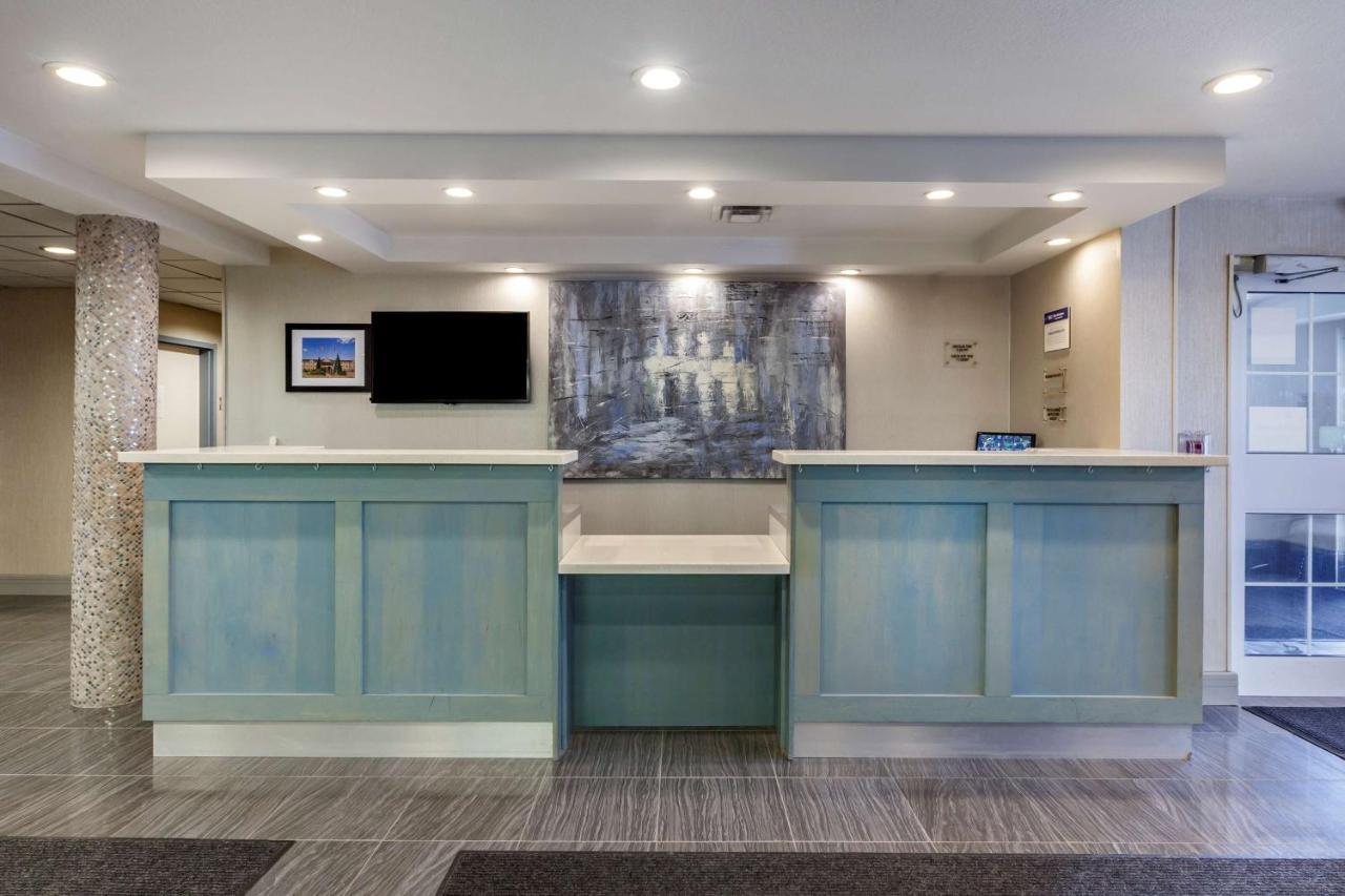 Best Western Plus Woodstock Inn & Suites Екстер'єр фото