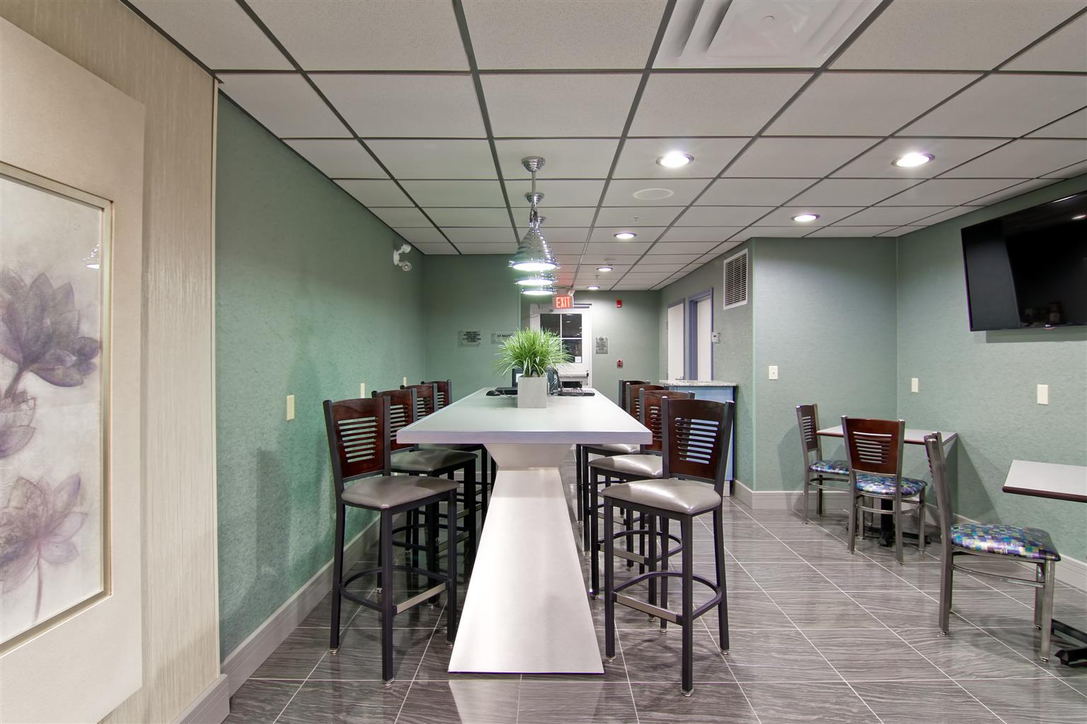Best Western Plus Woodstock Inn & Suites Екстер'єр фото