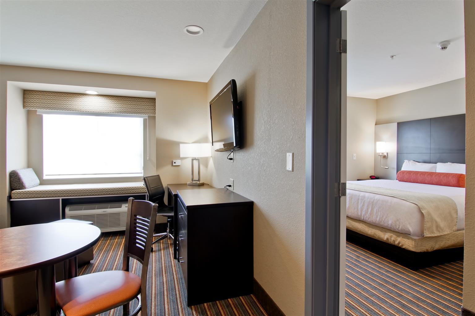 Best Western Plus Woodstock Inn & Suites Екстер'єр фото
